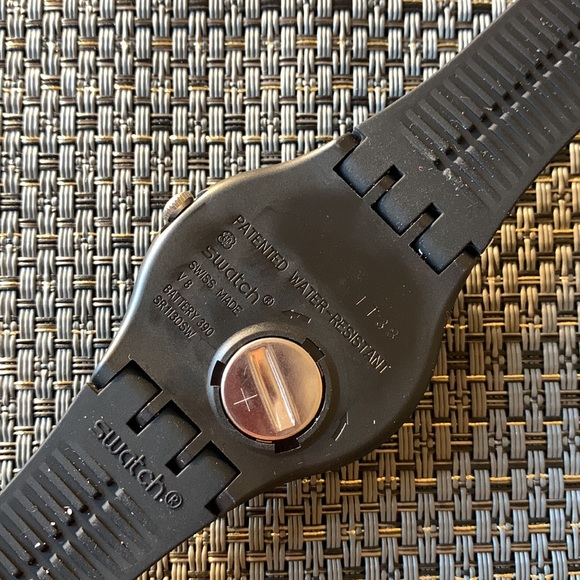 Swatch Watch - SUOB125 - LOVE WALL - Picture 5 of 10